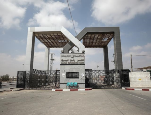 Refah Sınır Kapısı yeniden açıldı: İlk ambulanslar sınırdan geçti