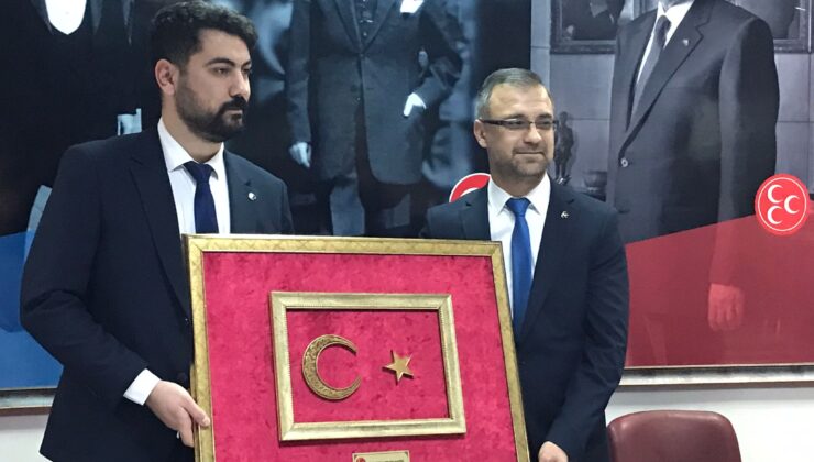 MHP’de Osman Gülay adaylığını açıkladı