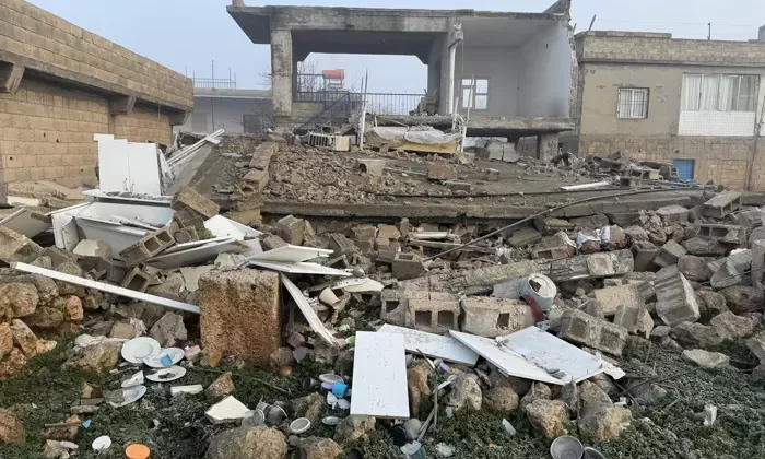 Şanlıurfa’da iki katlı ev çöktü: 2 ölü, 8 yaralı